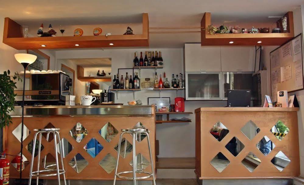 רימיני Elsi Hotel מראה חיצוני תמונה